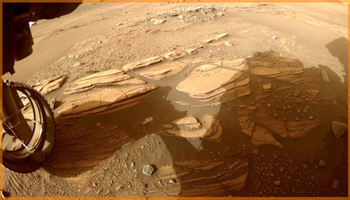 Enchanted Lake on Mars